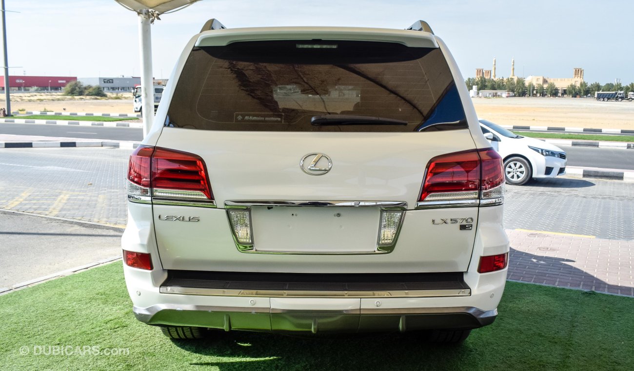 Lexus LX570 S