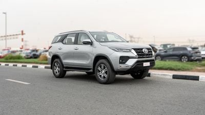 تويوتا فورتونر 2026 Toyota Fortuner VX 4.0L AT petrol (Silver-Tan)