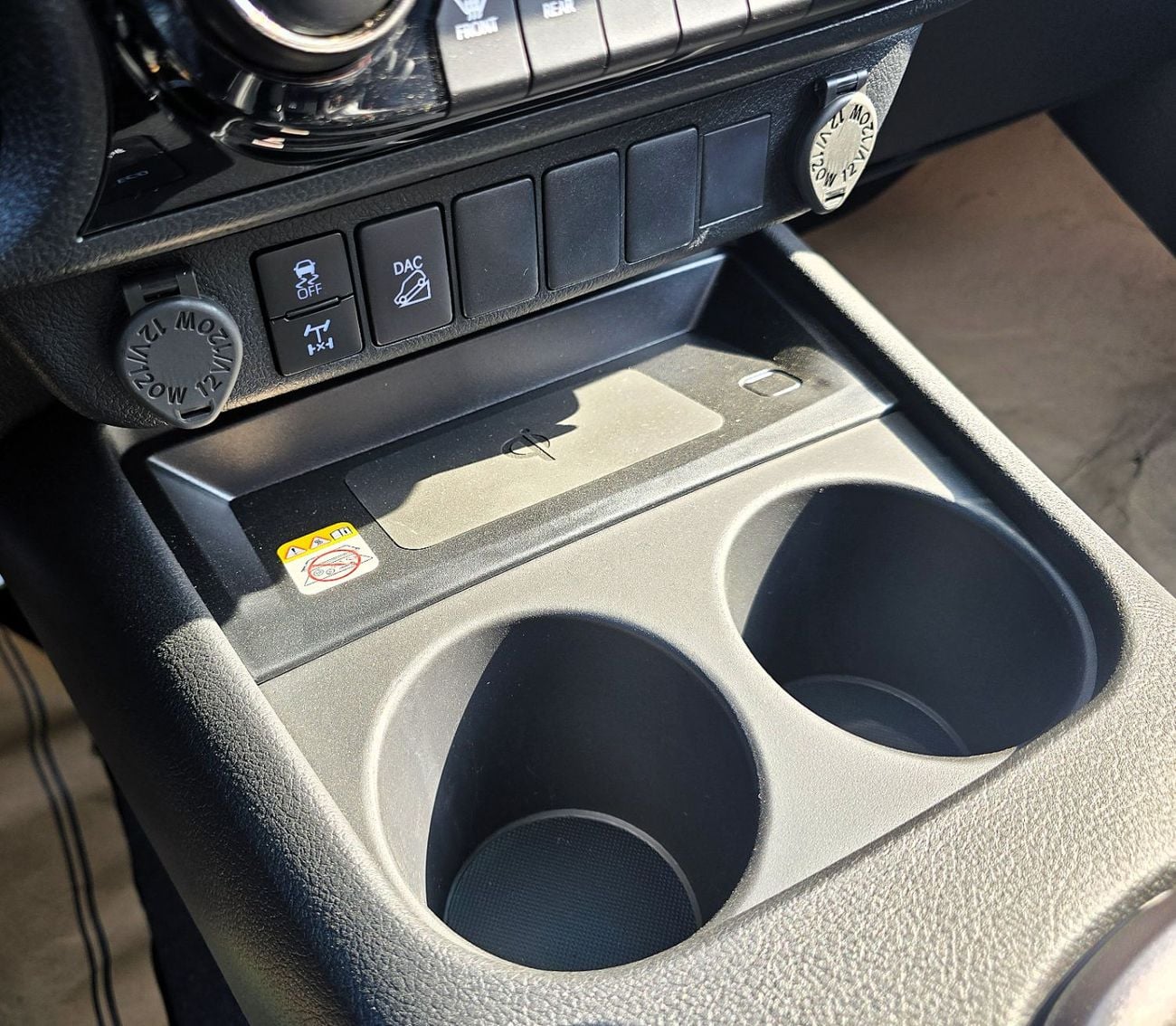 تويوتا هيلوكس GR Sport 2.8L