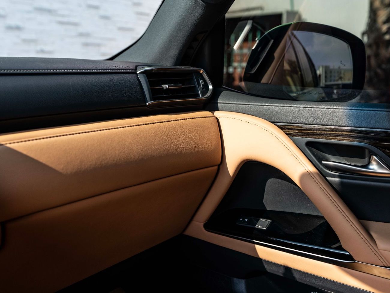 Lexus LX 600 Prestige 3.5L ( CYL)