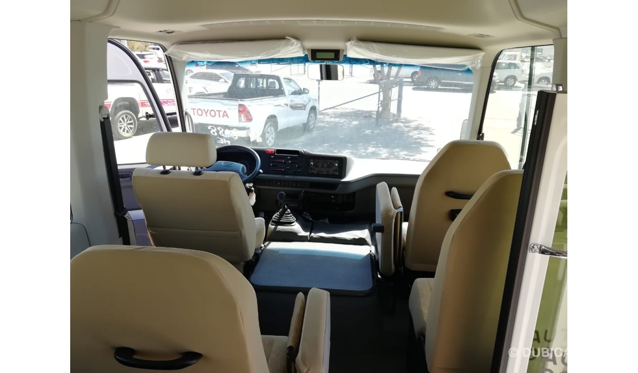 تويوتا كوستر 4.2L 2019 DIESEL 30 SEAT FOR EXPORT ONLY