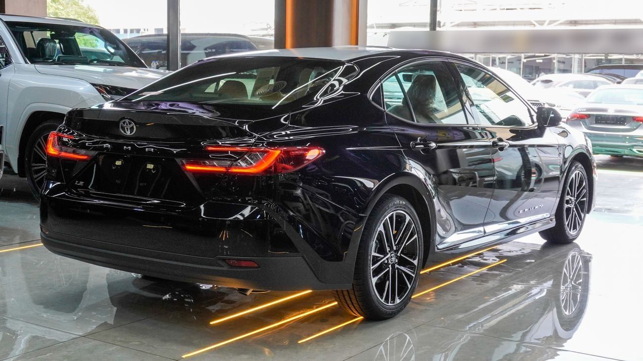 تويوتا كامري LE 2.5 L