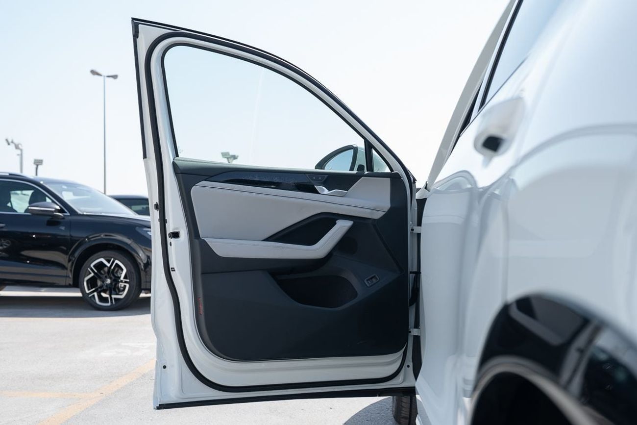 Volkswagen Tiguan L Pro 380TSI 2WD R-Line 2.0L Smart Leading 2025