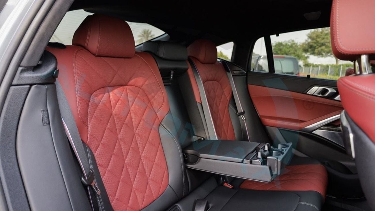 بي أم دبليو X6 XDRIVE 60i M SPORT 4.4L V8 AWD 2025 GCC 7000Km With 5 Years Warranty & Service @Official Dealer