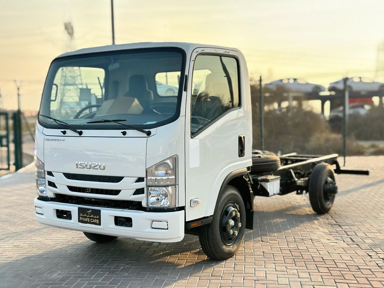 Isuzu NPR iSUZU REWARD-NPR 2025