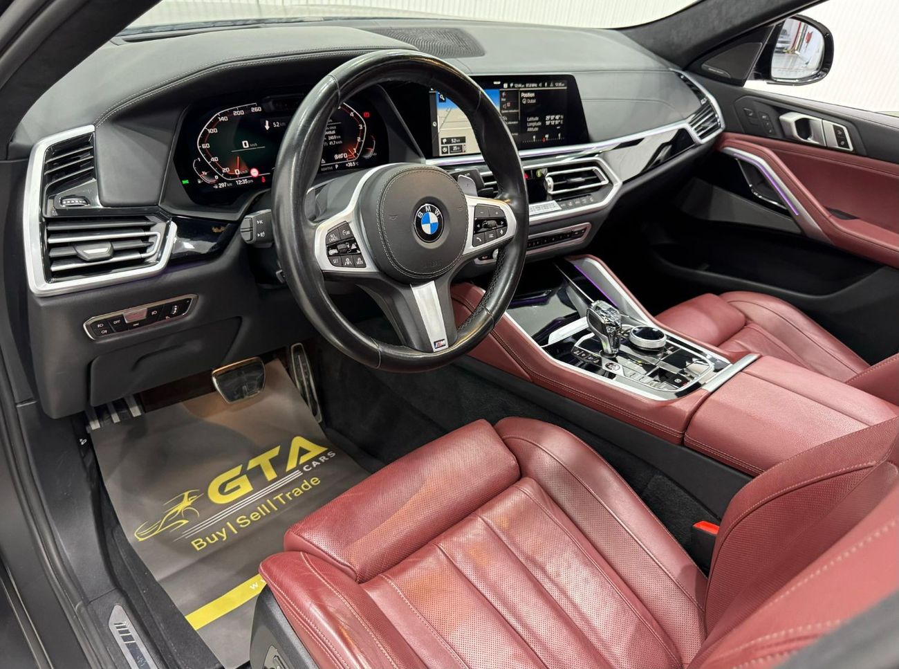 بي أم دبليو X6 M50i 4.4L 2022 BMW X6 M50i, Aug 2026 AGMC Warranty + Service Package, AGMC Full Service History, GCC