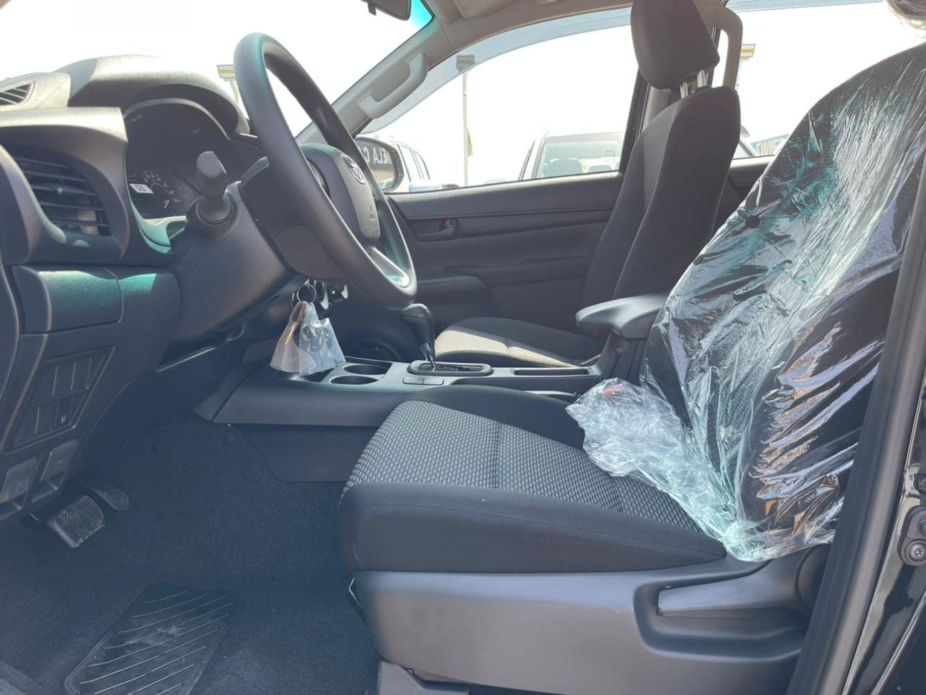 تويوتا هيلوكس Toyota Hilux Hilux 2.7 AT 4X4 DLX 2026