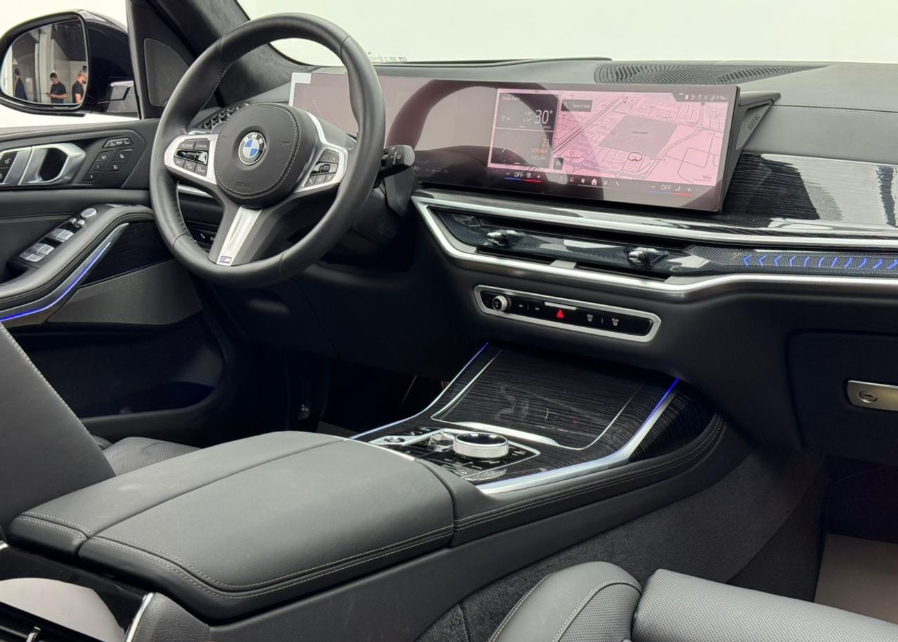بي أم دبليو X7 2025 BMW X7 xDrive40i M-Sport Pro, 2030 BMW Warranty + Service Pack, Low Km, Fully Loaded, GCC