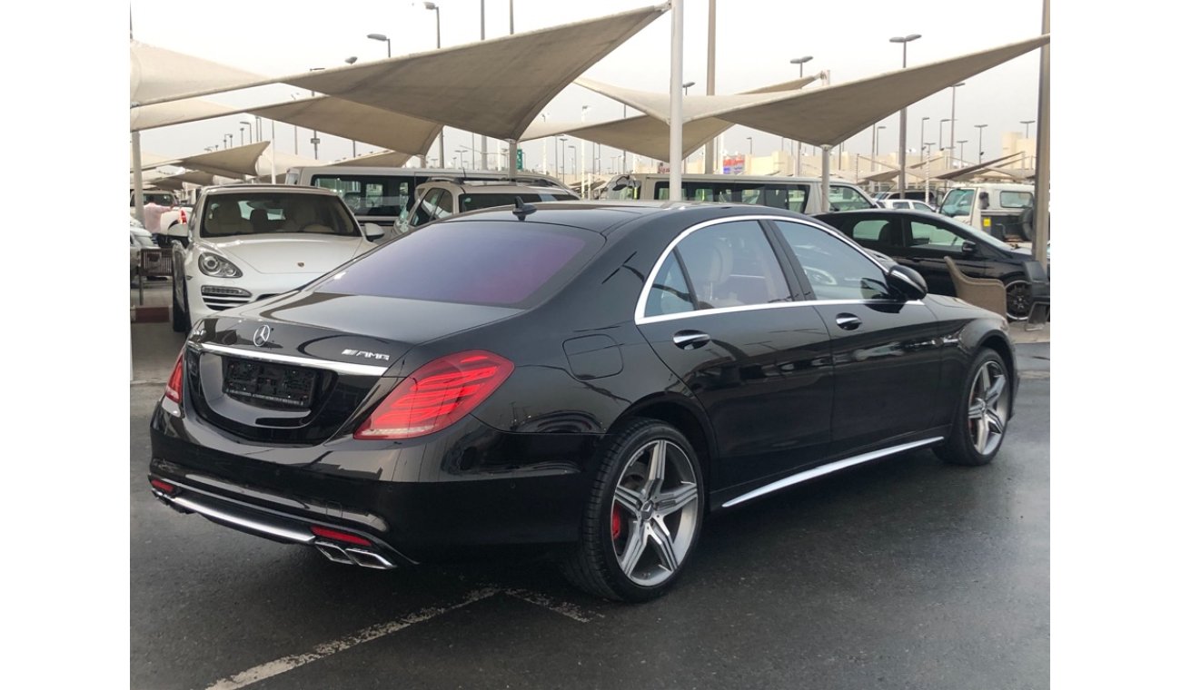 مرسيدس بنز S 63 AMG موديل 2014 حاله ممتازه من الداخل والخارج كراسي جلد ومثبت سرعه وتحكم كهربي كامل ونظام صوت ممتاز و5كاي