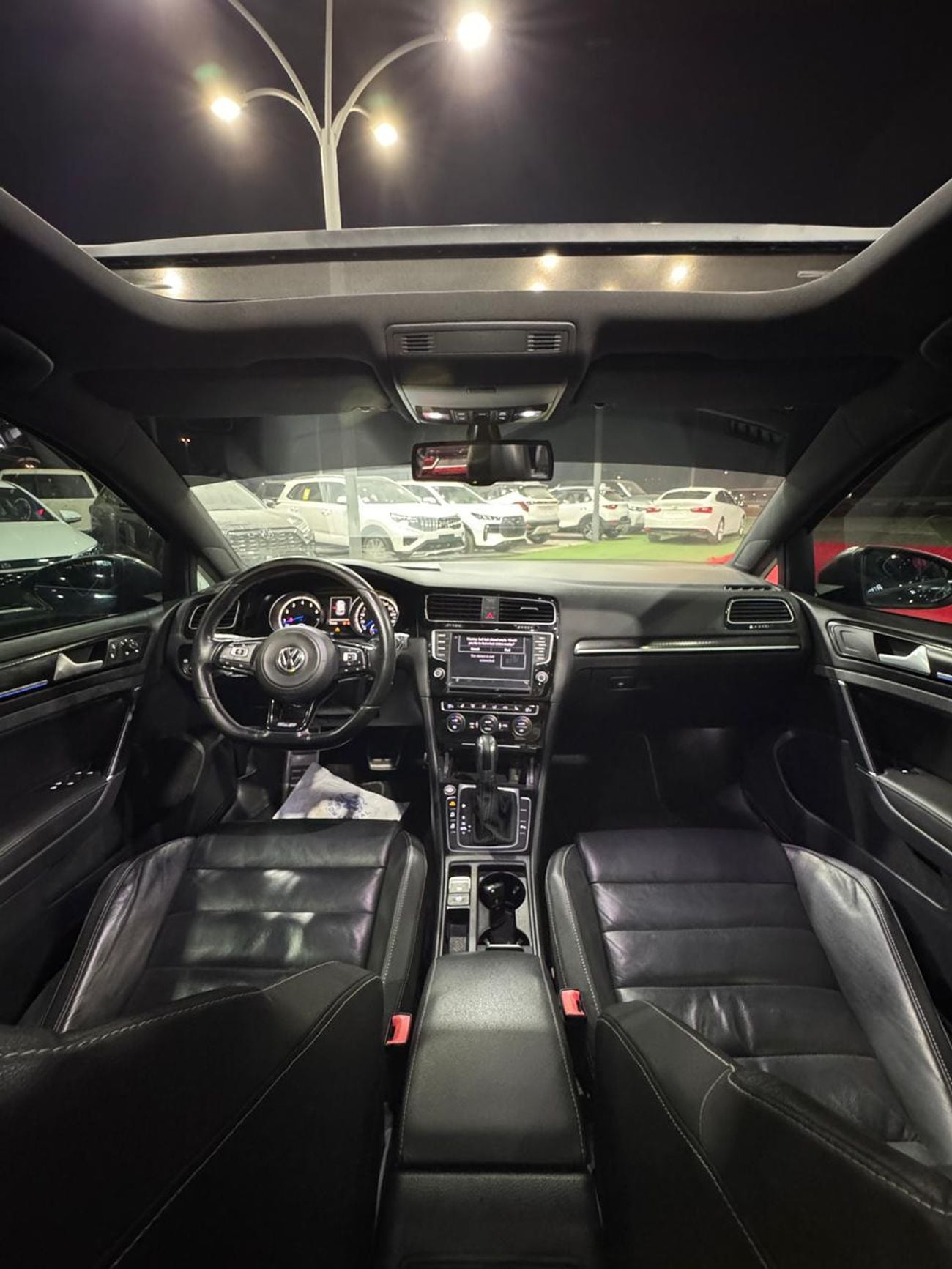 فولكس واجن جولف ار