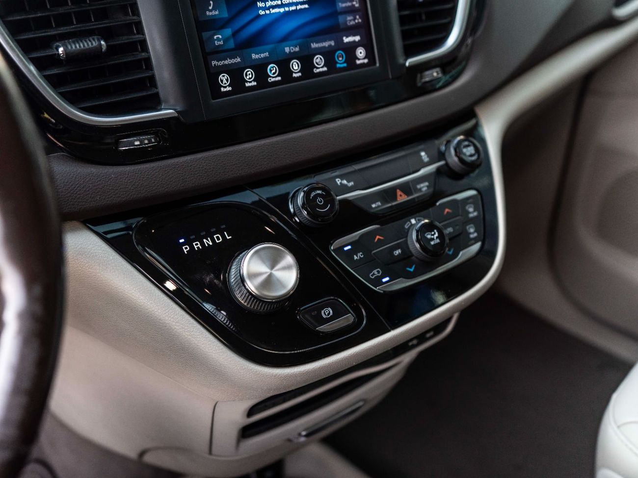 كرايسلر باسيفيكا Touring 3.6L