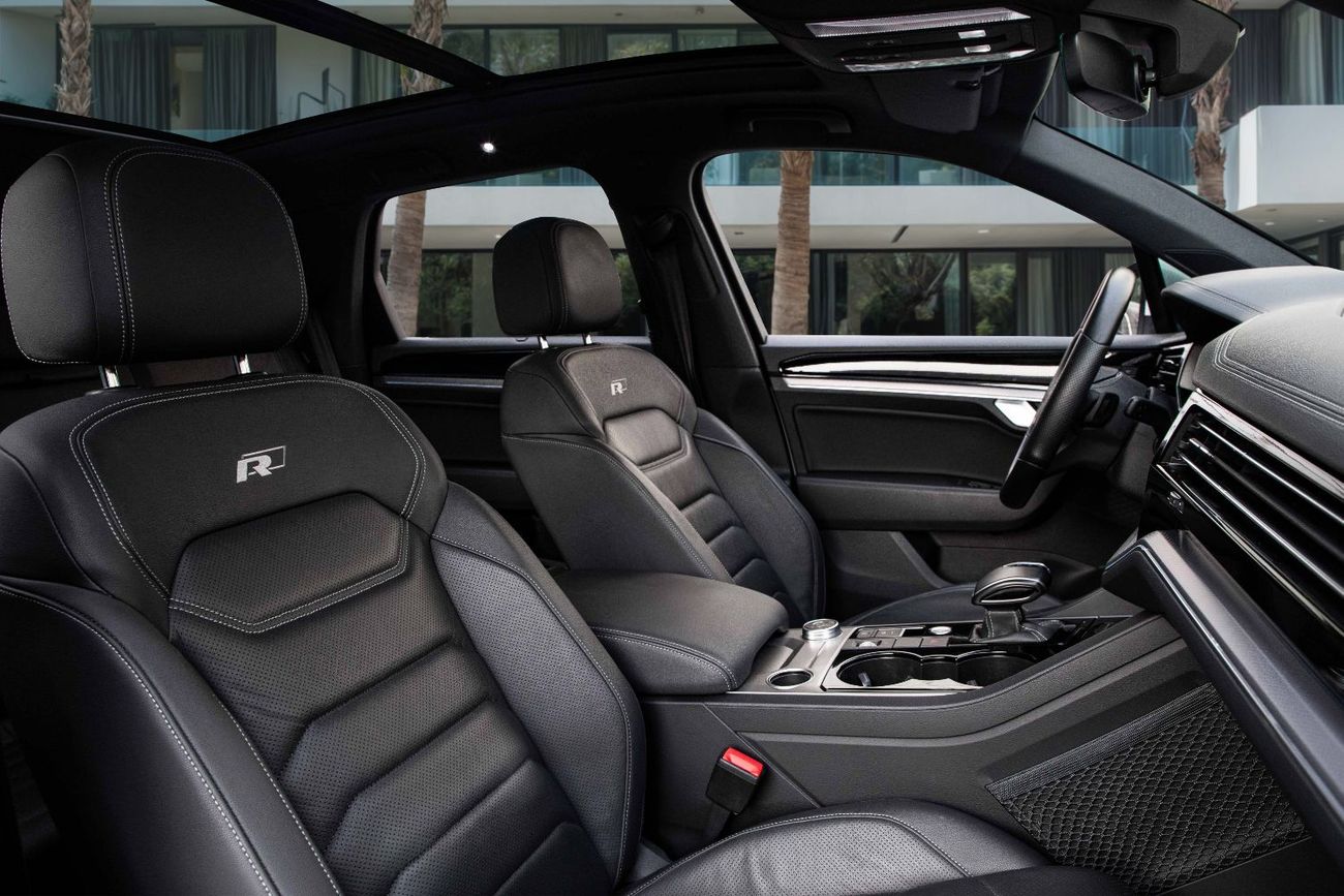 فولكس واجن طوارق R-LINE | 3,133 P.M  | 0% Downpayment | Volkswagen Touareg | AGENCY WARRANTY!