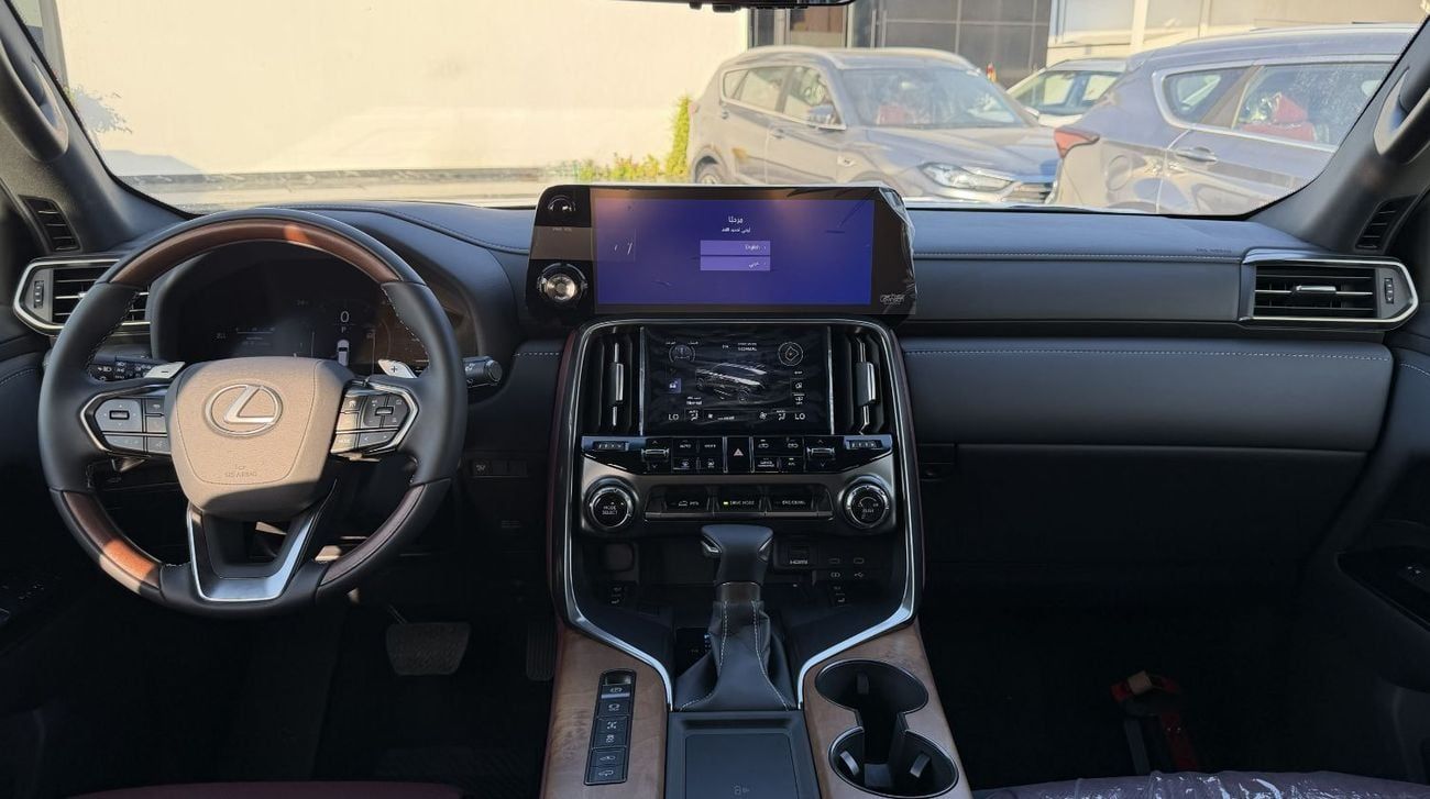 Lexus LX 600 Signature 3.5L ( CYL) LEXUS LX Signature 3.5L TITANIUM