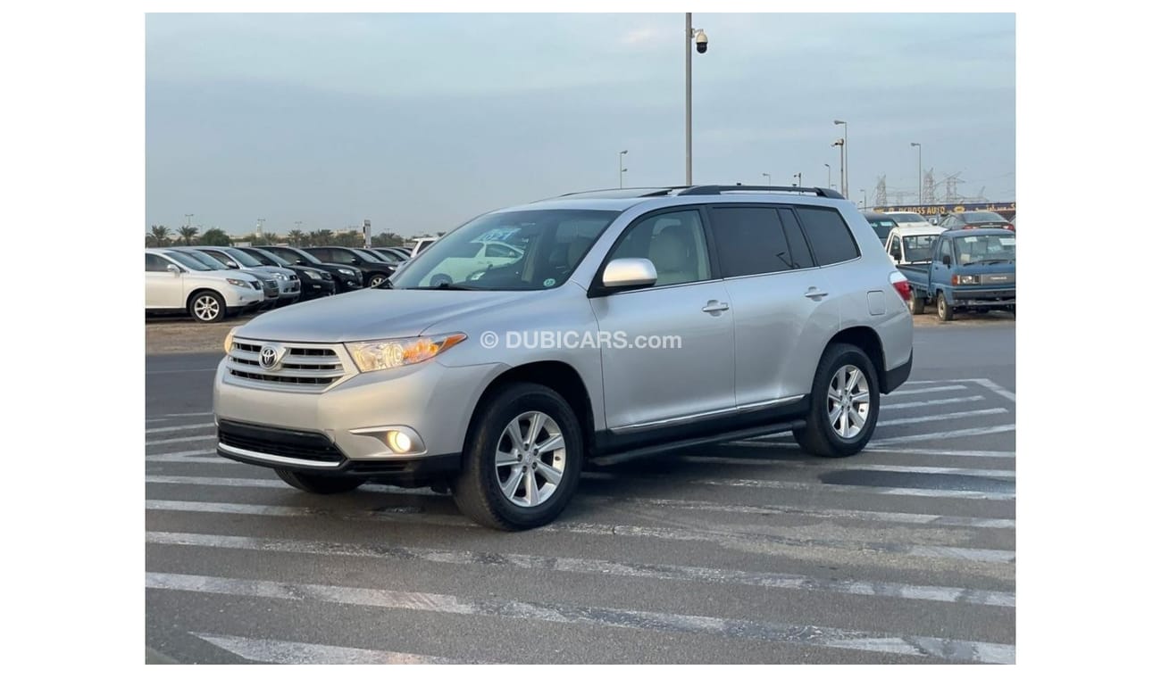 Toyota Highlander *Offer*2012 Toyota Highlander SE 4x4 Full Option - Sunroof Leather Seat