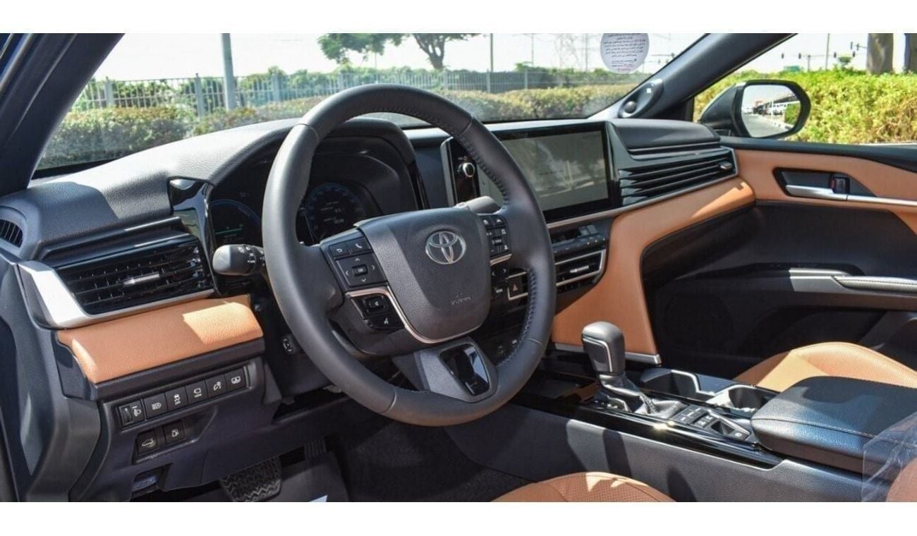 تويوتا كامري 2.5L HYBRID HEV LUMIER EDITION GCC 2025
