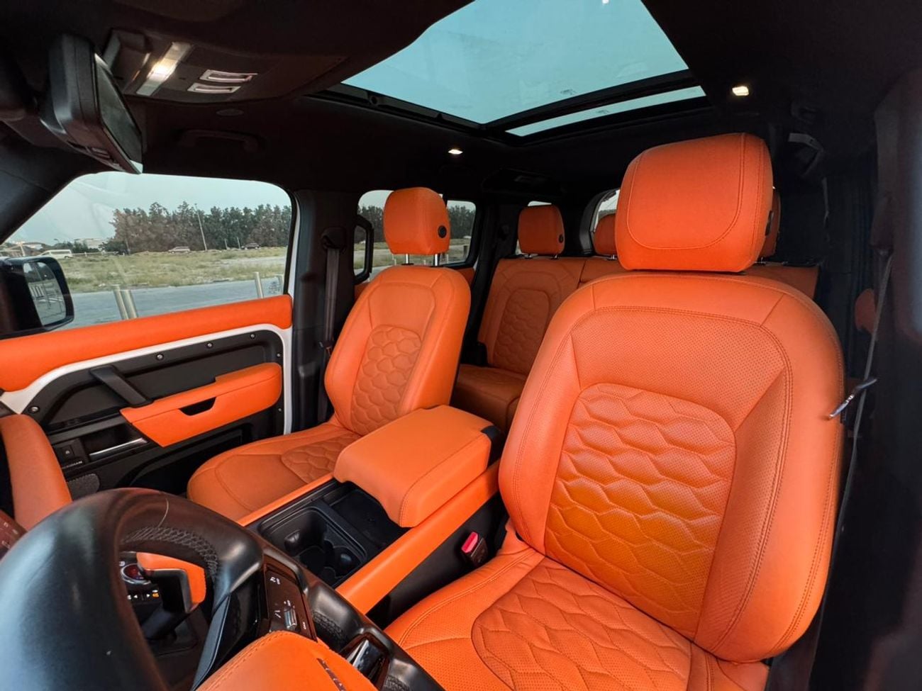 لاند روفر ديفندر Land rover defender P400 110 SE 3.0L (5 Seater) 2020 V6