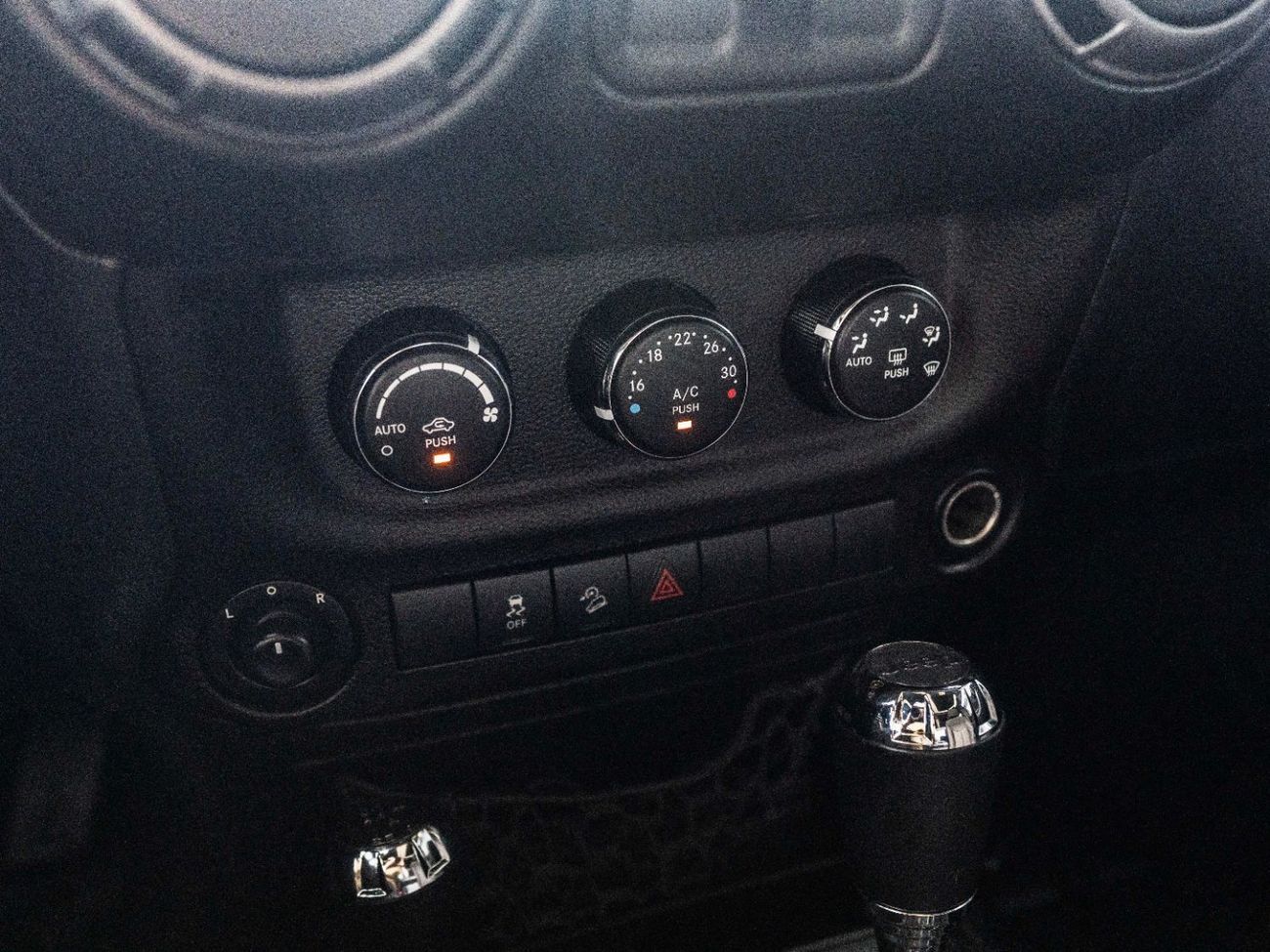 جيب رانجلر Willys Wheeler 3.6L A/T (2 Door)