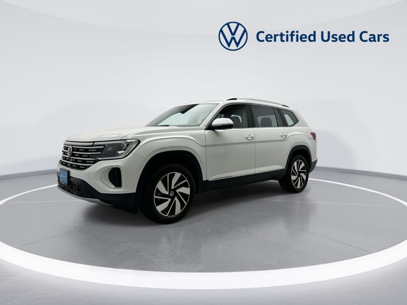 Volkswagen Teramont R-Line 3.6L R-Line 2L (Ref#40231) / 30,100 AED SAVINGS from New Car