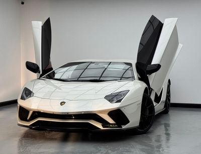 لامبورغيني أفينتادور 2017 Lamborghini Aventador S Roadster, Lamborghini Service History, Excellent Condition, GCC