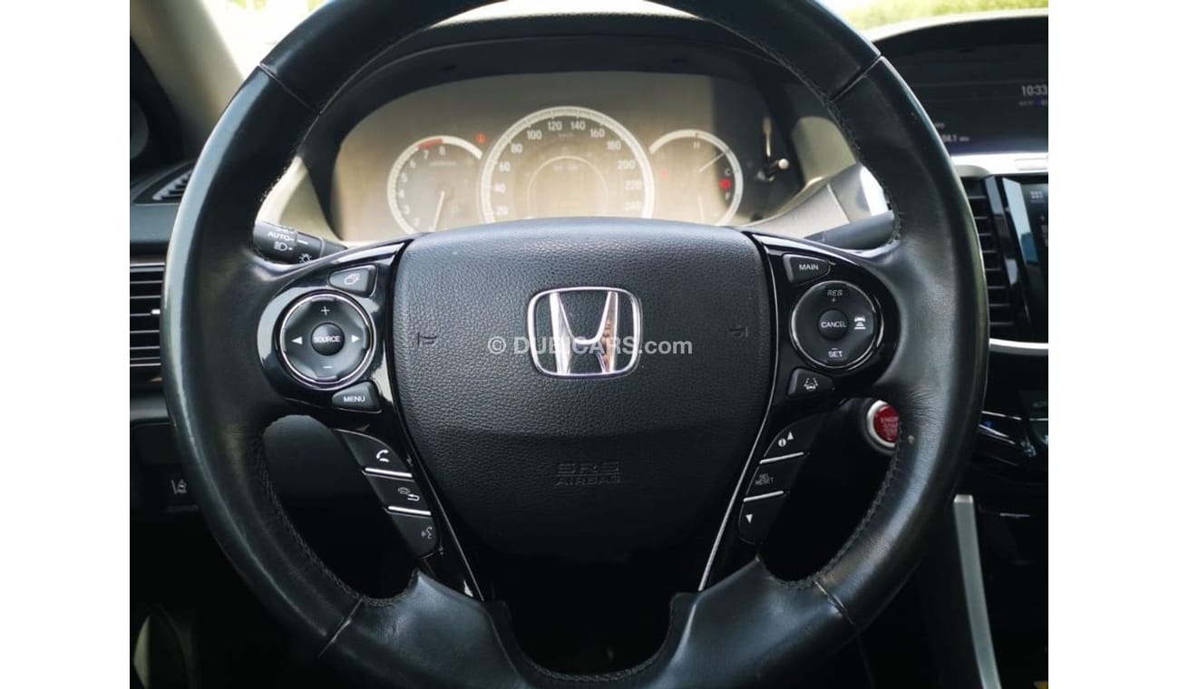 هوندا أكورد 2016 Honda Accord 2.4L V4 Touring | Tons of Features | Superb Condition