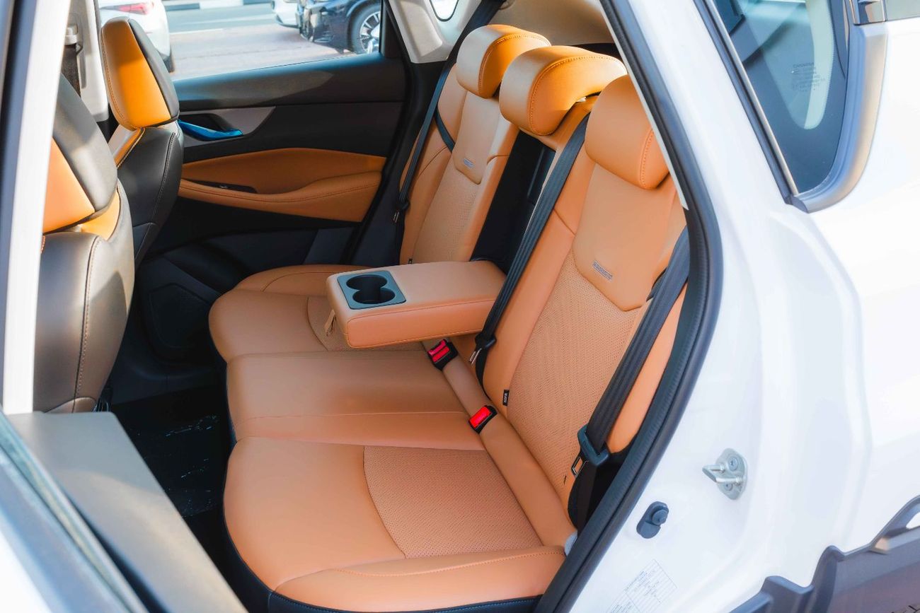 تشنجان CS35 Changan Cs35 PLUS 1.4T 2026 (White) FOR EXPORT