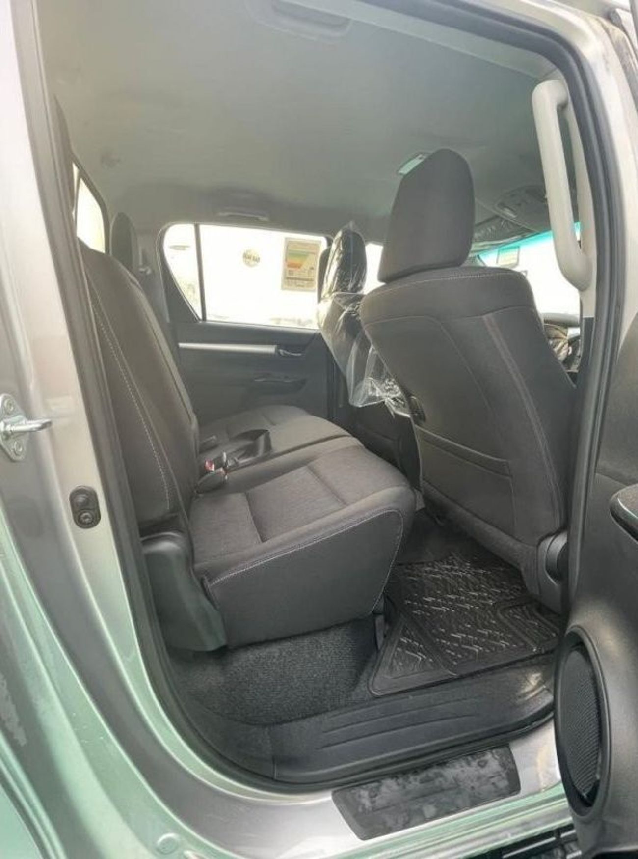 Toyota Hilux GLX 2.7L Double Cab Utility 4WD A/T GLX Double Cab Utility 4WD A/T GLX Double Cab Utility 4WD M/T 20