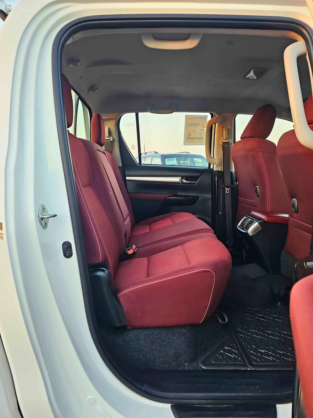 Toyota Hilux GLX / 2.7L/ 4WD V4/ AUTO WINDOWS/ WIDE BODY/ RIMS/ BUMPER CHORME/ EXPORT ONLY/ LOT#48567