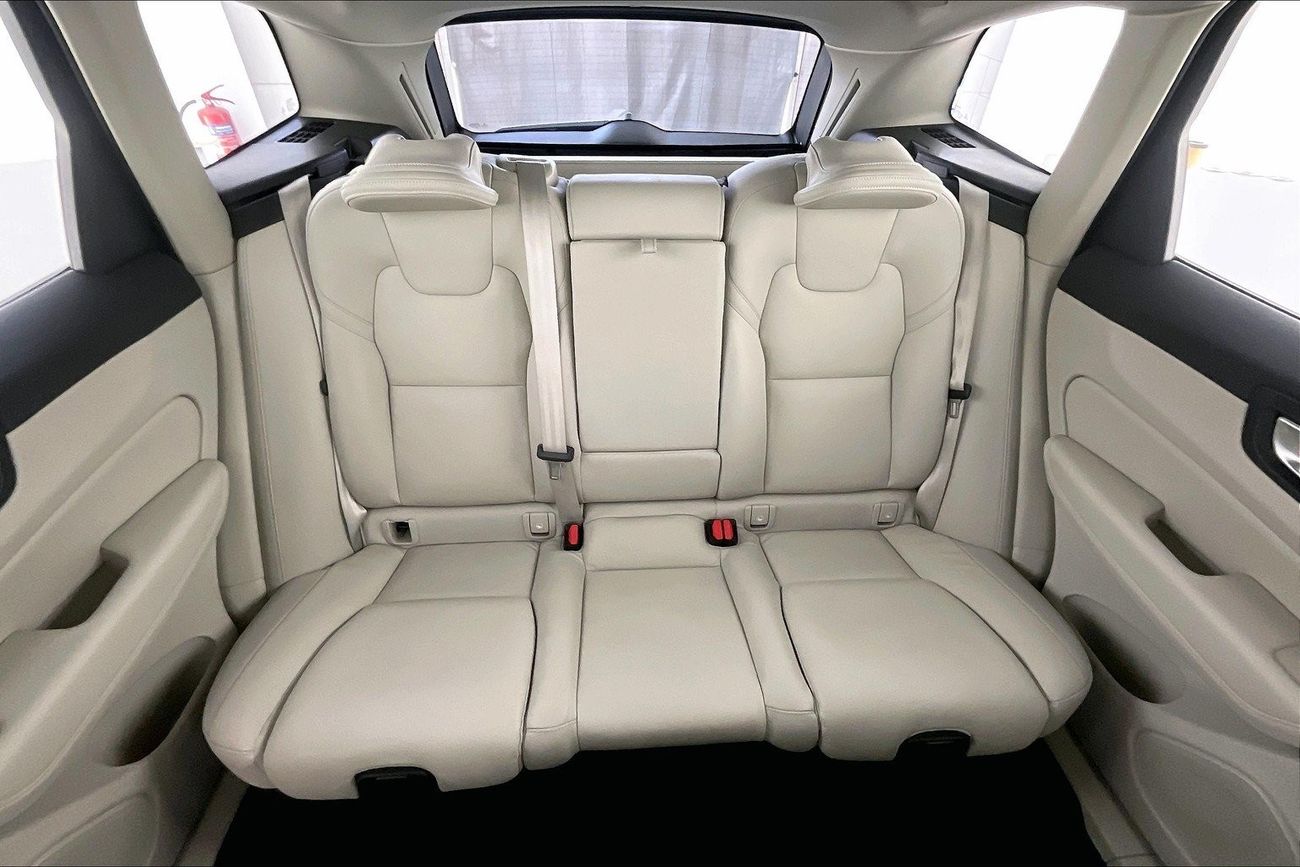 فولفو XC 60 B5 Core | شامل الضمان | 0 ﺪﻔﻋﺓ ﺃﻮﻟﻯ