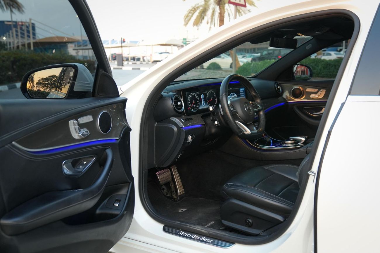 مرسيدس بنز E300 4MATIC 2017!! KOREAN SPECS!! NO PAINT!! NO ACCIDENT!!