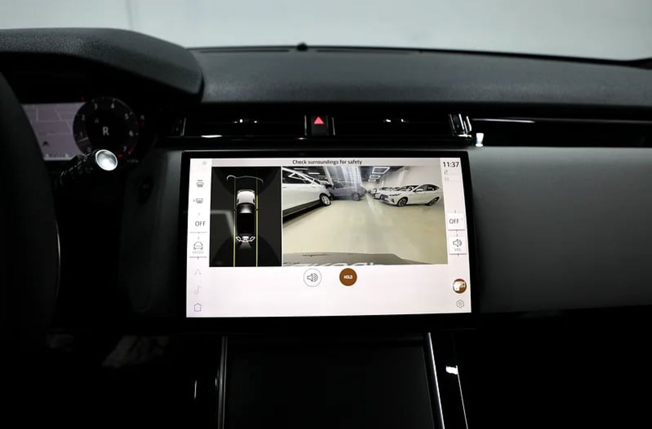 Land Rover Range Rover Velar GCC | 3,550 Monthly | Free Insurance + Registration | Under Warranty Till Ref#A380077