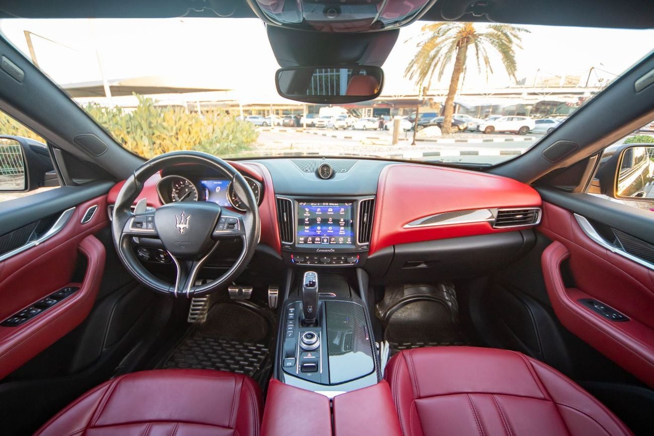 Maserati Levante Std 3.0L (345 HP)