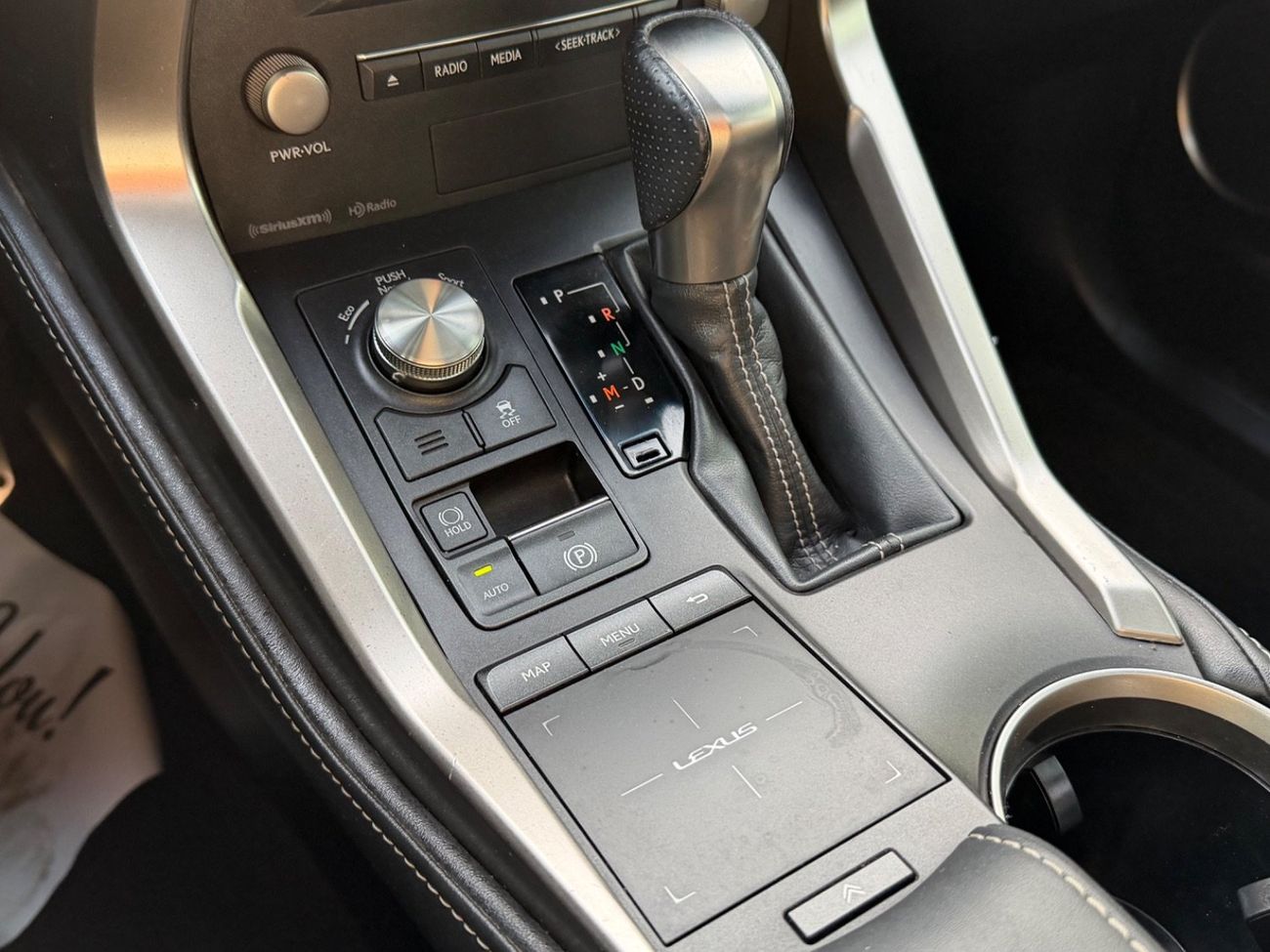 لكزس NX 300 F Sport 2.0L