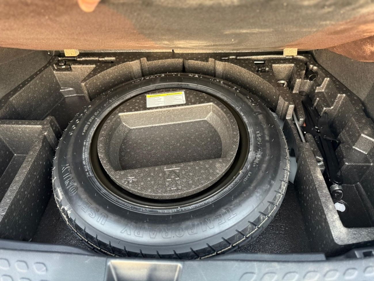 Toyota CHR TOYOTA C-HR XLE