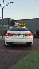 BMW 750Li Luxury 4.4L (443 HP)