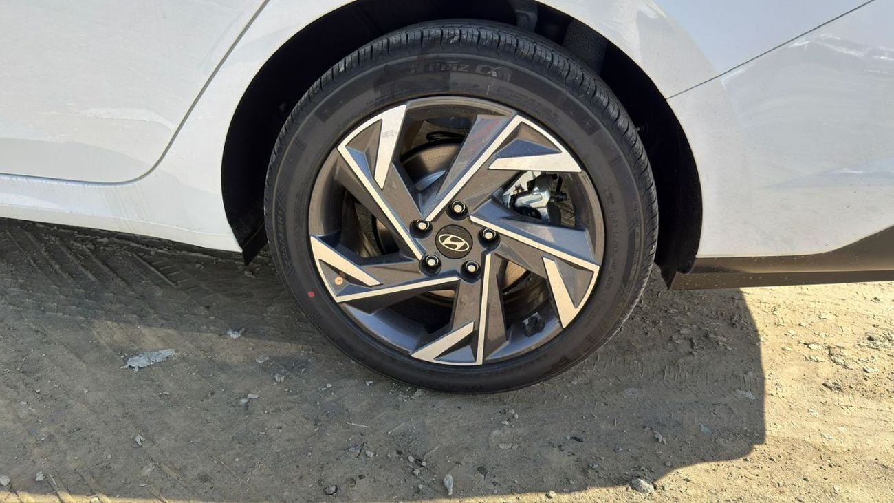 Hyundai Elantra 1.5L Pertol - GLX ELITE