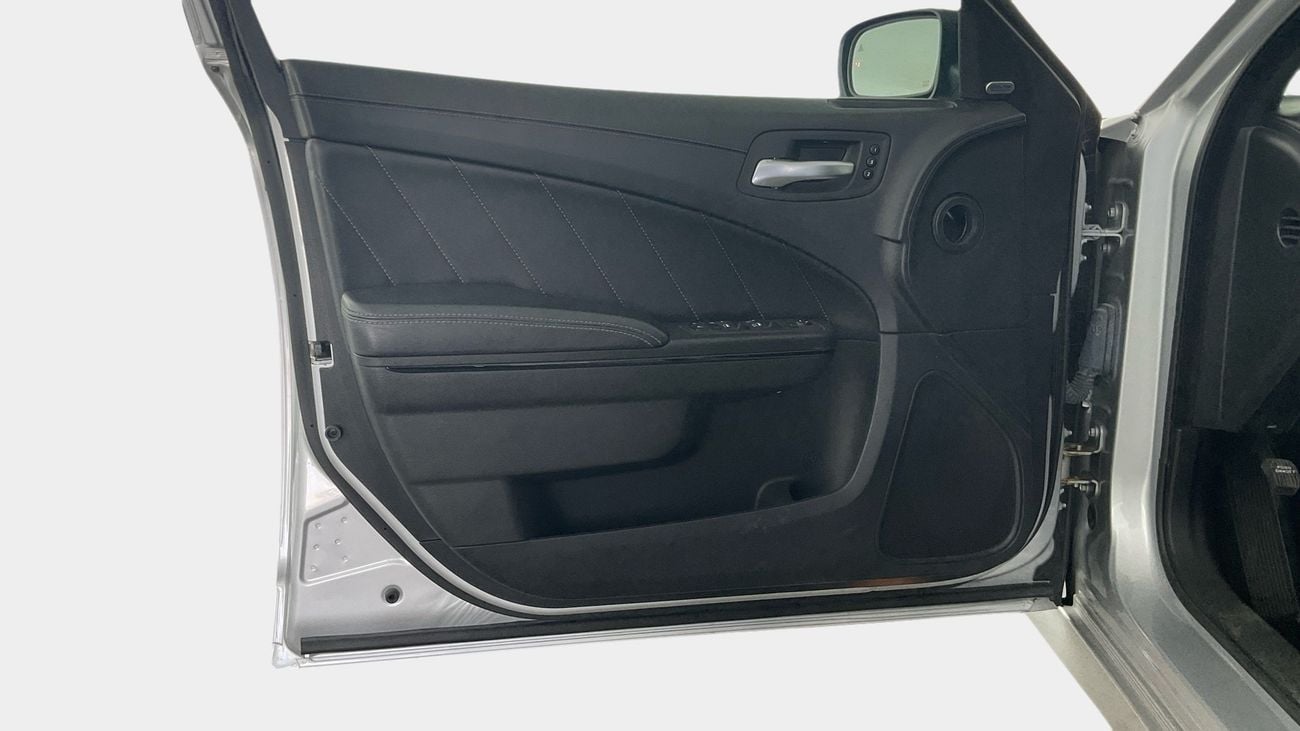 دودج تشارجر GT | upto AED 20,000 Ramadan Discount | شامل الضمان | 0 ﺪﻔﻋﺓ ﺃﻮﻟﻯ