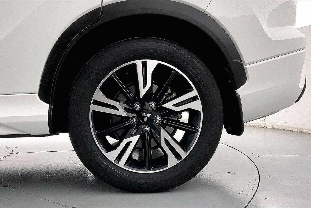 نيسان إكستيرا Titanium | ضمان مجاني لمدة عام | 0 دفعة أولى