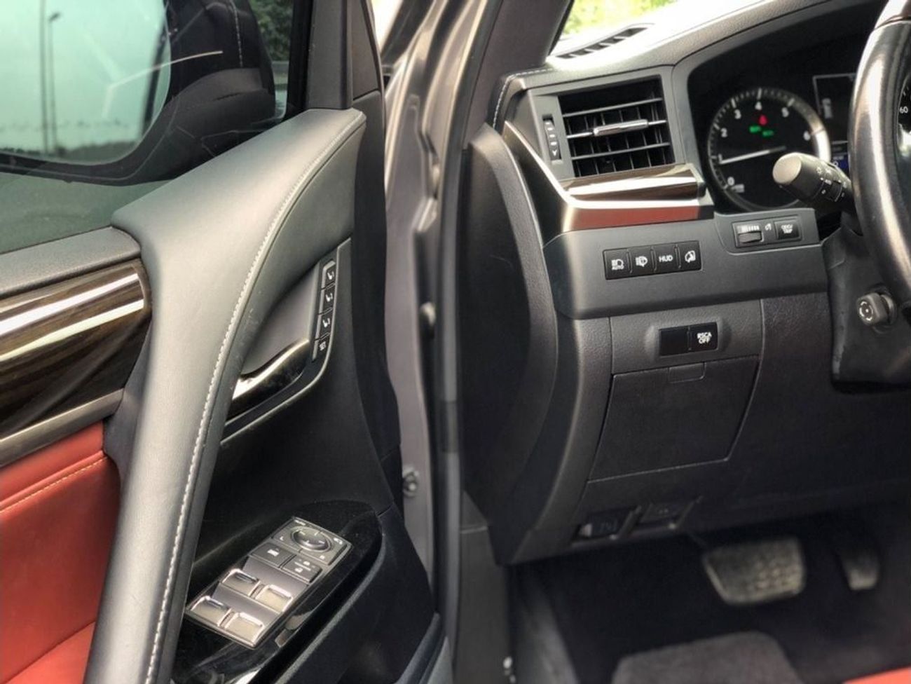 لكزس LX 570 Premier Plus 5.7L