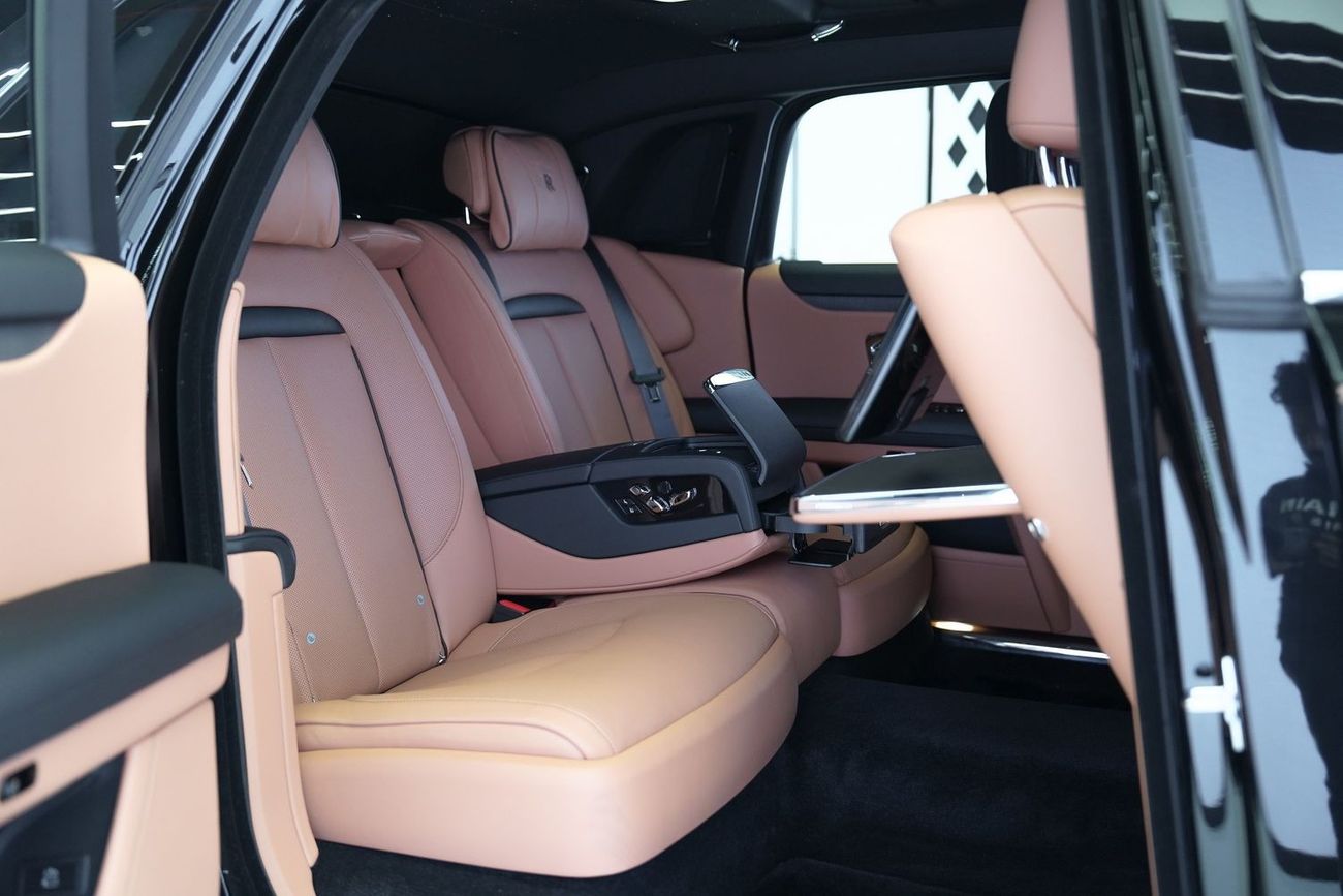 Rolls-Royce Ghost 6.75T Extended Wheelbase