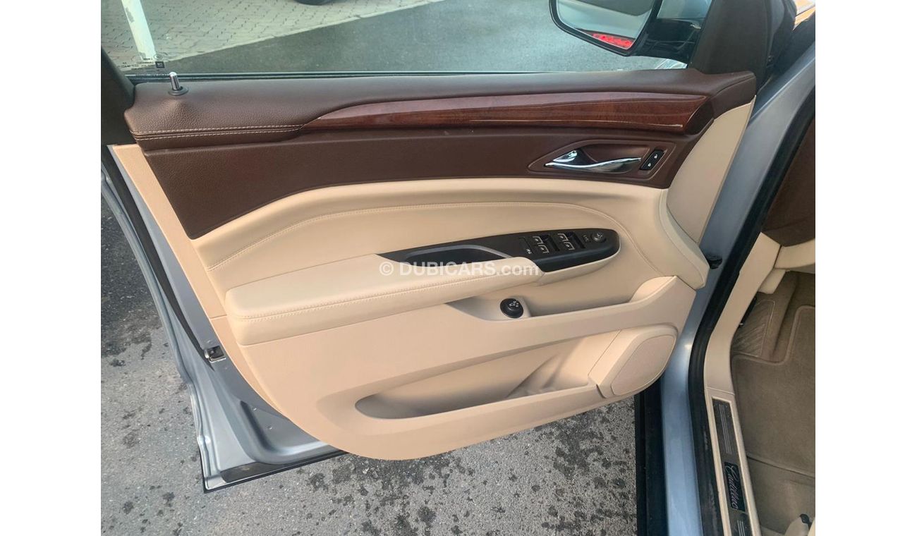 كاديلاك SRX Cadillac SRX_2014_Excellent_ Condihion