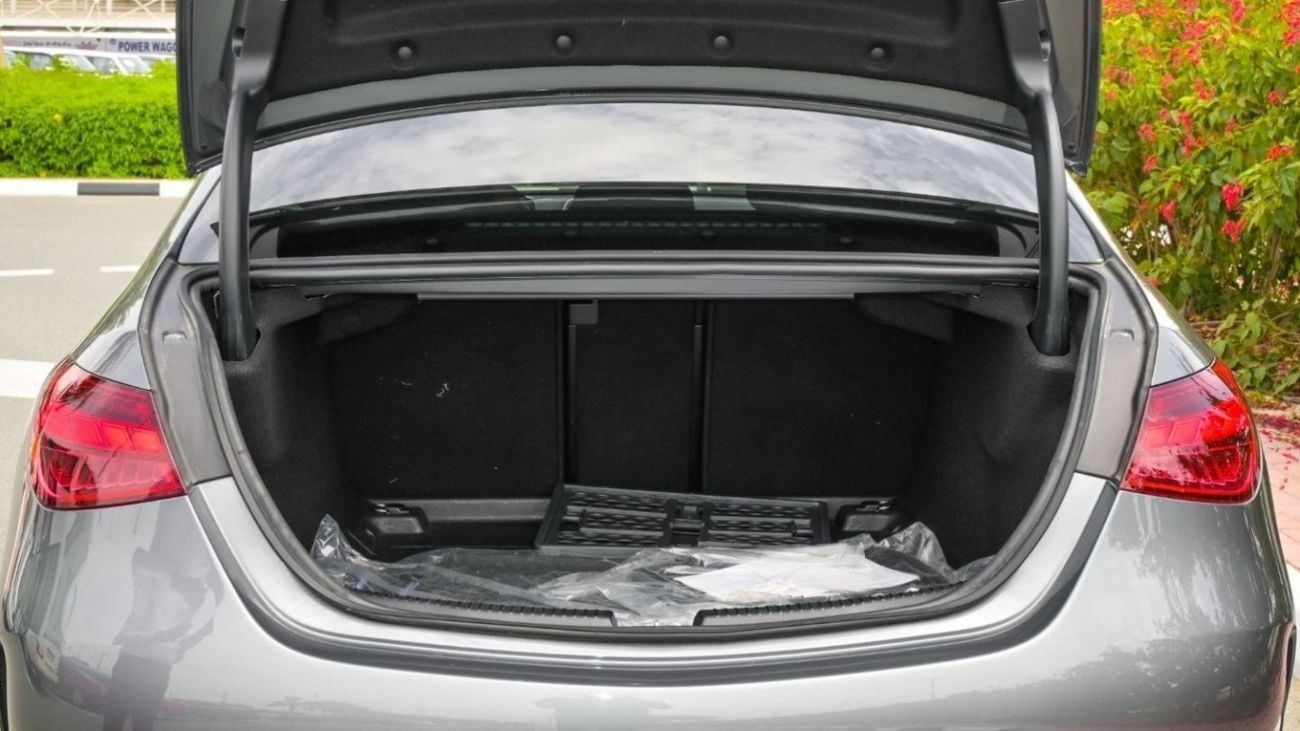 مرسيدس بنز C 300 Std Perfect Condition | Mercedes-Benz C300 2.0L | Panorama 360 degree cameras, With Warranty  | 2022