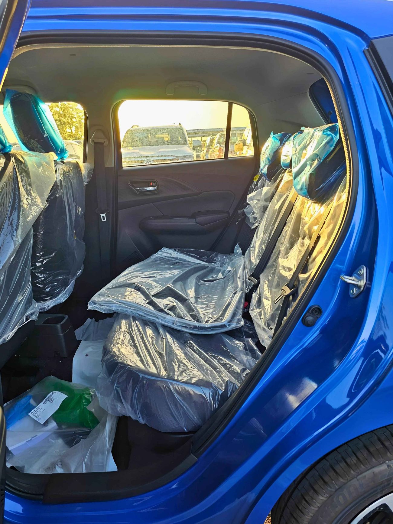 Suzuki Swift GLX / 1.2L V4 PETROL / PUSH START / DVD CAMERA (CODE # GLX)