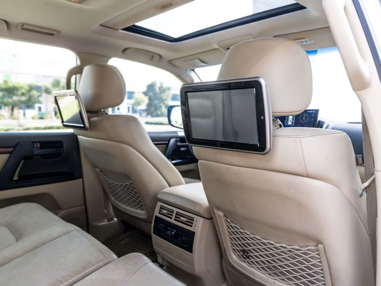 Toyota Land Cruiser GXR Toyota Land Cruiser 2016
