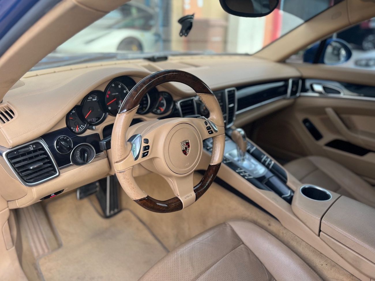 Porsche Panamera Std 3.6L (296 HP) Panamera | 3.6L | V6 | GCC