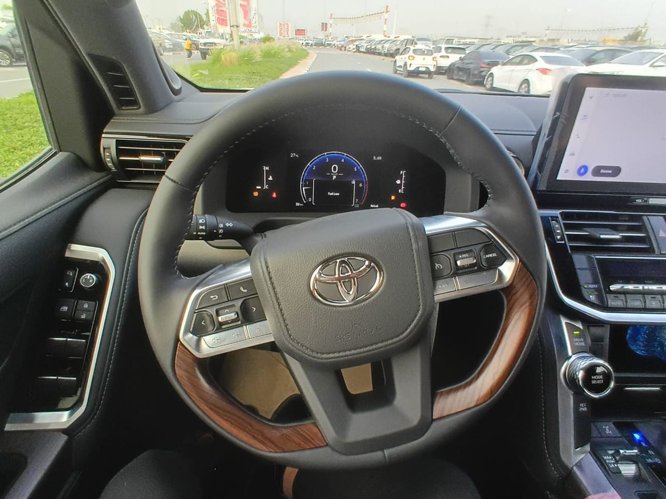 تويوتا لاند كروزر 2026 Toyota Land Cruiser LC300 GXR Mid 7-Seater (With Sunroof) 3.5L V6 Twin Turbo Petrol A/T 4WD Exp