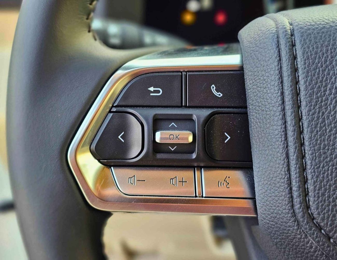 Toyota Land Cruiser GXR TWIN TURBO BASIC || PETROL AT 3.5L V6 4WD | DRIVER PWR SEAT (CODE # GXRPB2O) WHITE 2026