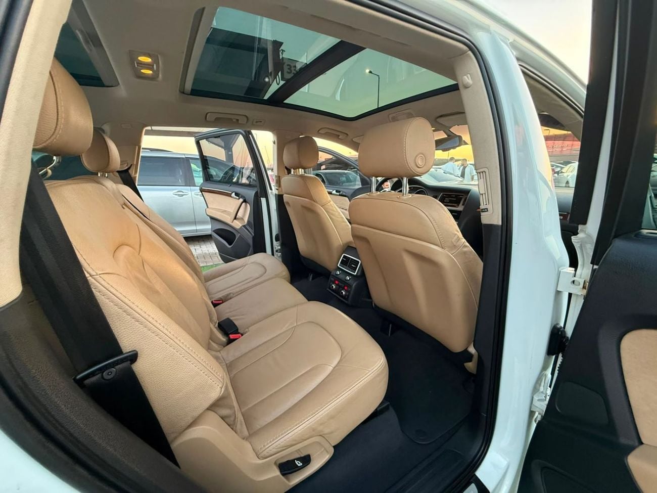 Audi Q7 panoramic sunroof, supercharged, first owner, two keys