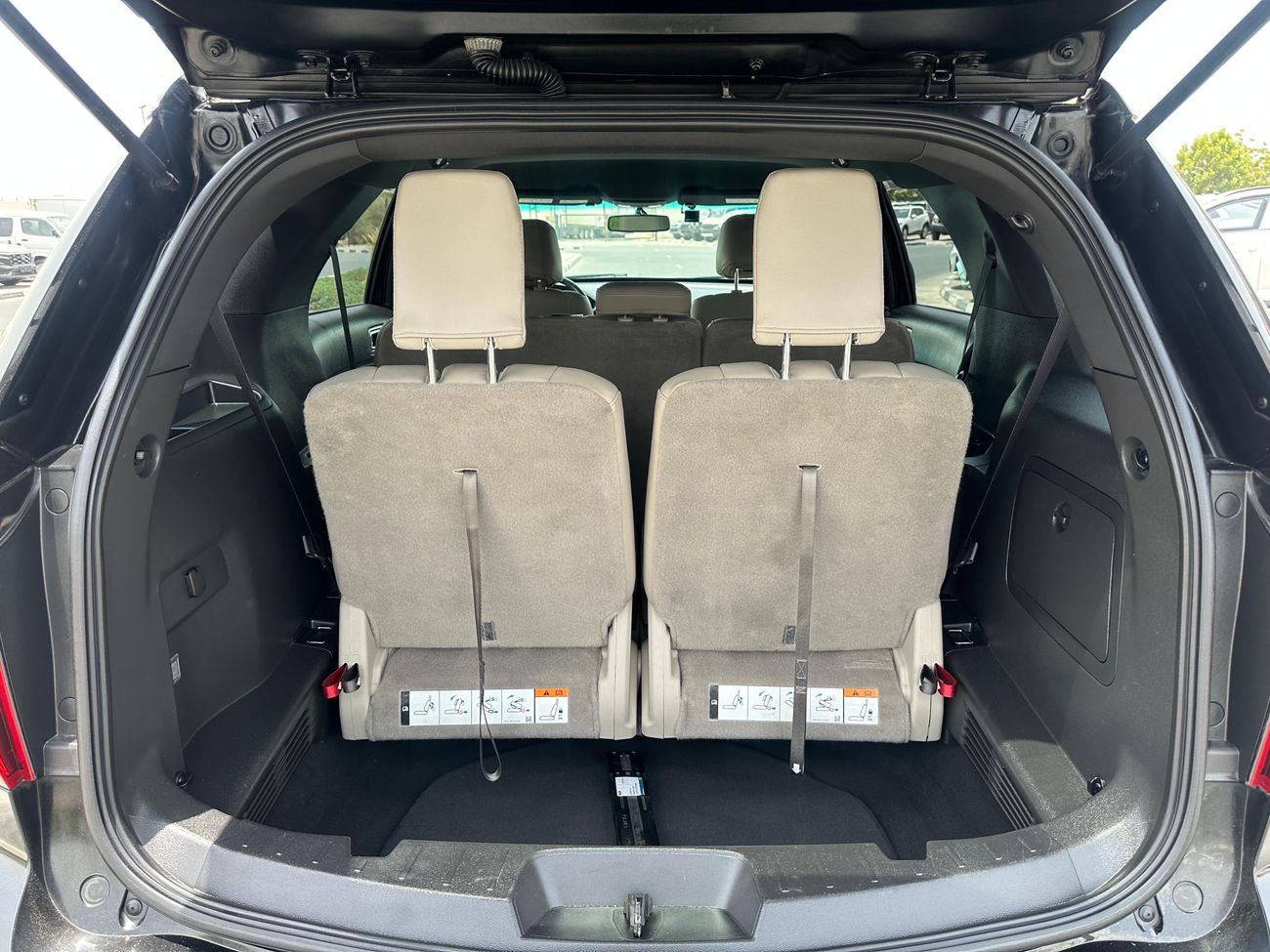 فورد إكسبلورر XLT V4