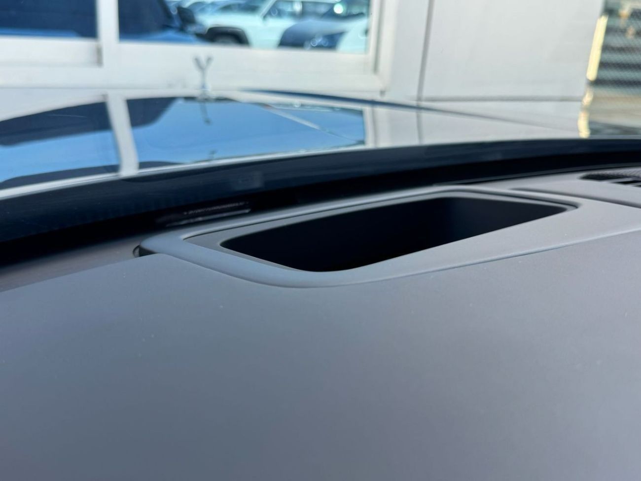 Rolls-Royce Cullinan Rolls-Royce Cullinan 2019 GCC VIP SEATS (ILLUMINATED CRYSTAL SPIRIT OF ECSTASY)