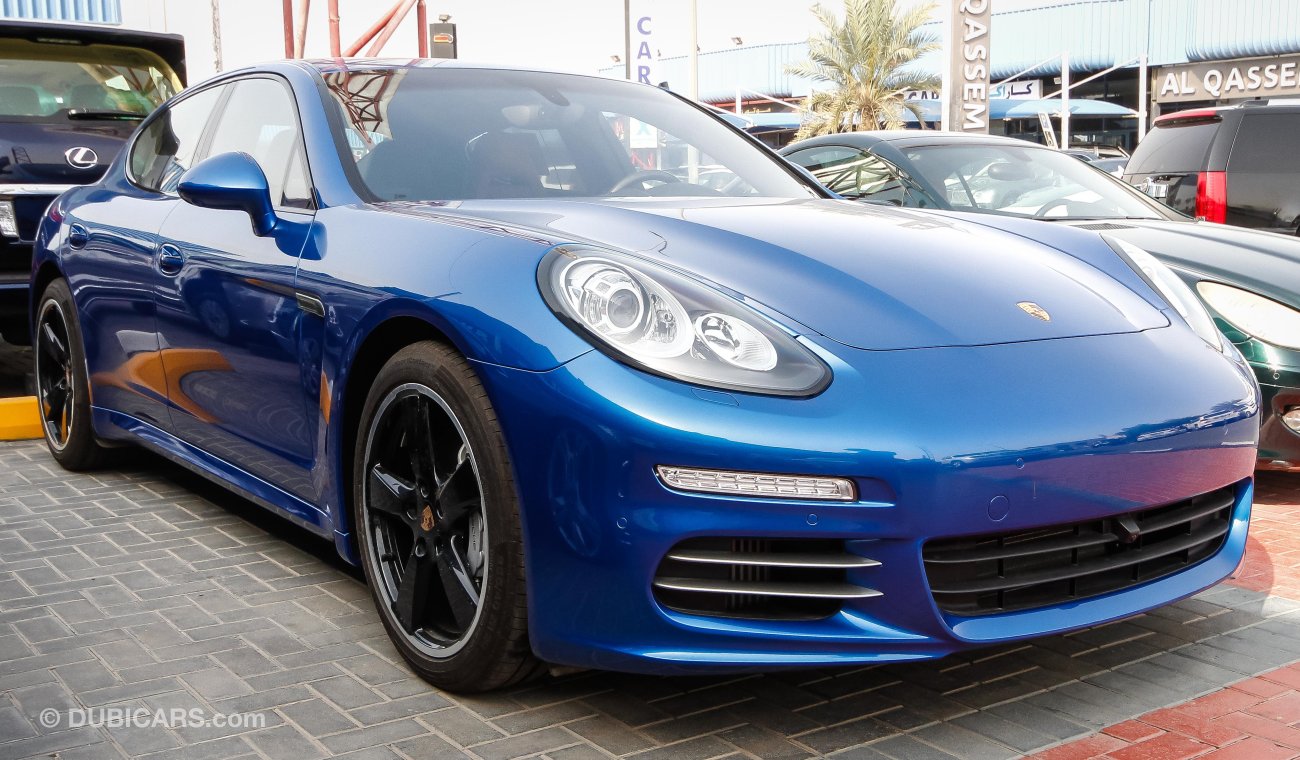 Porsche Panamera 4S